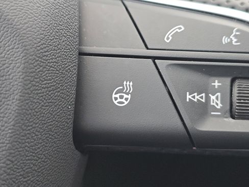 Certified 2023 Audi SQ5 Premium Plus image 25