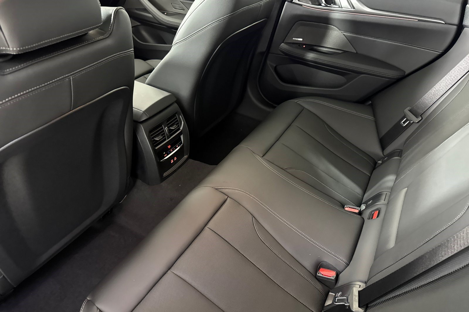 New 2026 BMW 430i w/ M Sport Package RWD image 26
