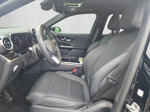 Certified 2025 Mercedes-Benz GLC 300 image 13