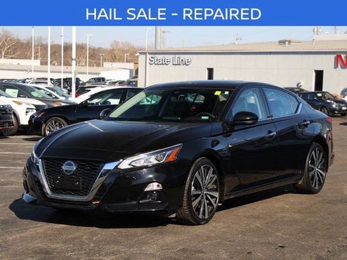 Certified 2020 Nissan Altima 2.0 Platinum image 7