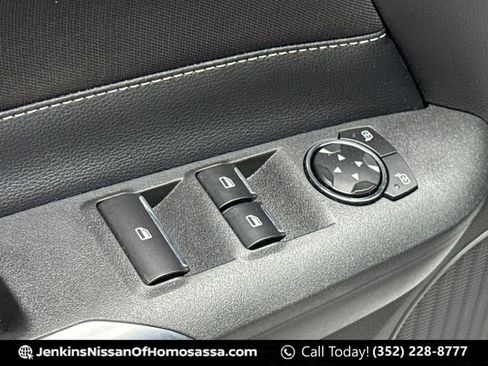 Used 2021 Ford Mustang Convertible RWD image 26