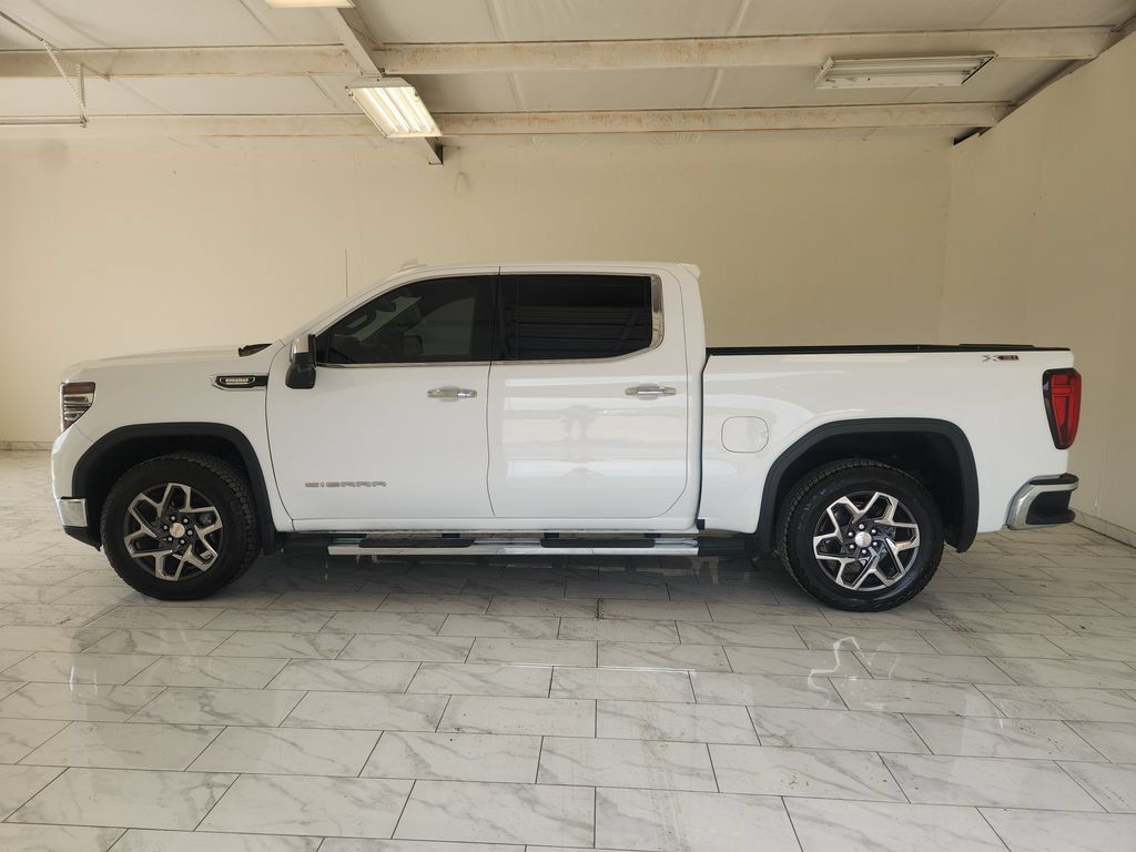Used 2025 GMC Sierra 1500 SLT w/ SLT Premium Package AWD/4WD image 4