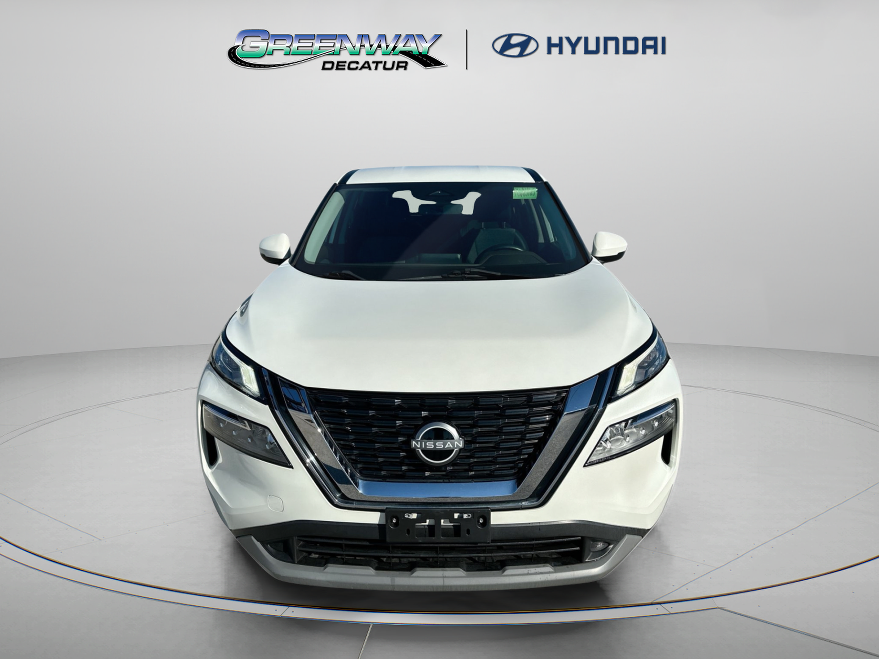 Used 2023 Nissan Rogue SV FWD image 3