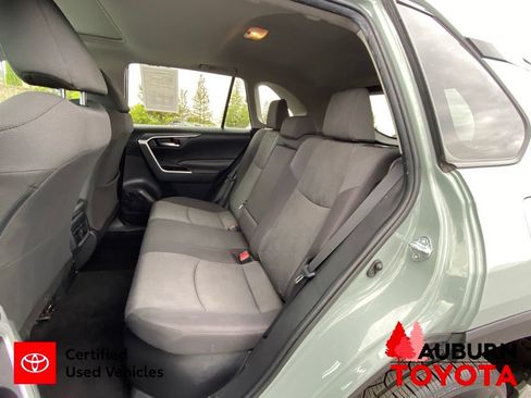 Certified 2021 Toyota RAV4 XLE w/ Convenience Package AWD/4WD image 25