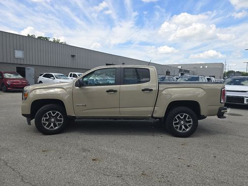 Used 2022 GMC Canyon AT4 w/ Trailering Package AWD/4WD image 12