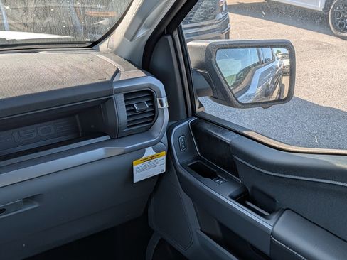 New 2025 Ford F150 Lightning XLT AWD/4WD image 17