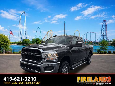 Used 2024 RAM 2500 Tradesman w/ Chrome Appearance Group AWD/4WD image 1