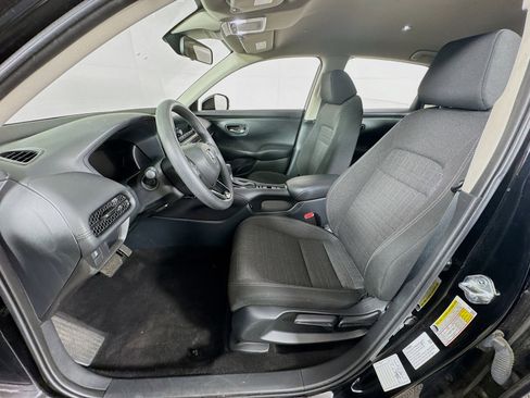 Used 2025 Honda HR-V LX image 11