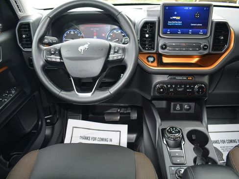 Used 2023 Ford Bronco Sport Badlands AWD/4WD image 3