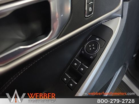 Used 2021 Ford Explorer XLT w/ Class III Trailer Tow Package AWD/4WD image 19