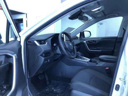 Certified 2025 Toyota RAV4 LE image 10