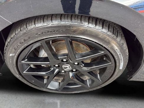 Used 2024 Honda Civic Sport image 10