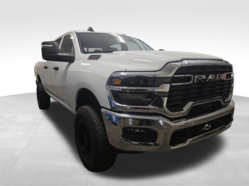 Used 2025 RAM 2500 Tradesman AWD/4WD image 7