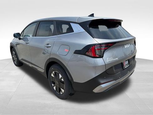 New 2026 Kia Sportage LX FWD image 5