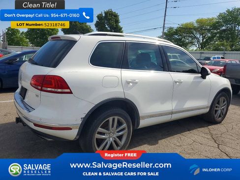 Used 2015 Volkswagen Touareg VR6 AWD/4WD image 4