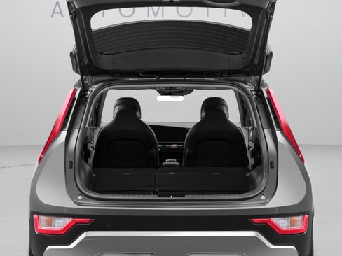 Certified 2025 Kia Niro LX FWD image 29
