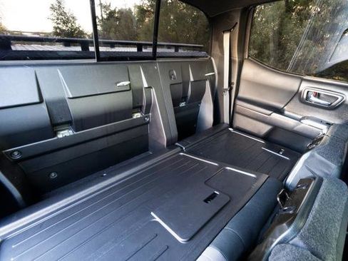 Used 2023 Toyota Tacoma TRD Off-Road image 37