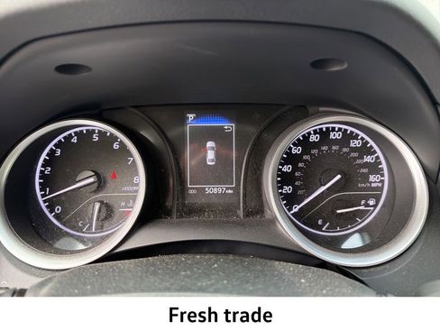 Used 2023 Toyota Camry LE image 8