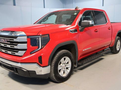 Used 2022 GMC Sierra 1500 SLE w/ Preferred Package AWD/4WD image 26