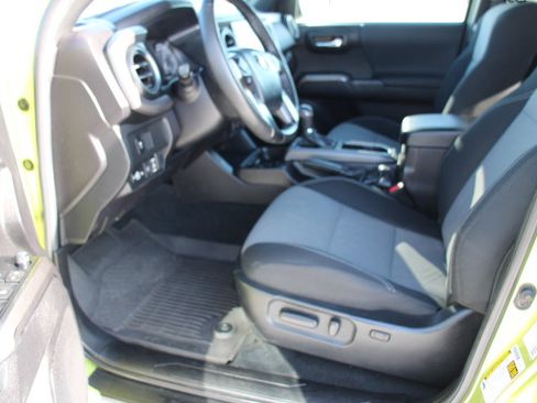 Certified 2023 Toyota Tacoma TRD Sport image 14