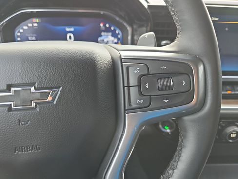Used 2024 Chevrolet Silverado 1500 LT Trail Boss w/ Convenience Package II AWD/4WD image 18