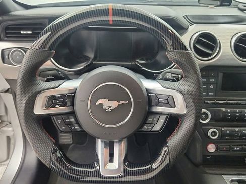 Used 2018 Ford Mustang GT RWD image 32