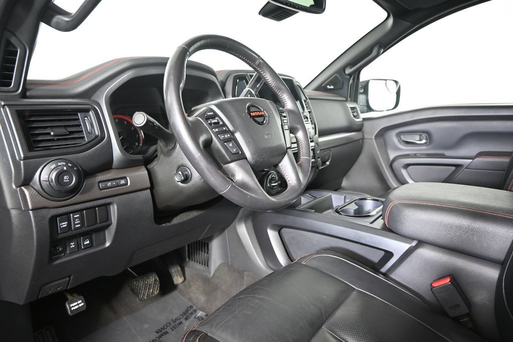 Used 2020 Nissan Titan PRO-4X w/ Pro-4x Convenience Package AWD/4WD image 23