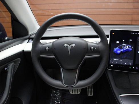 Used 2022 Tesla Model Y Performance image 36