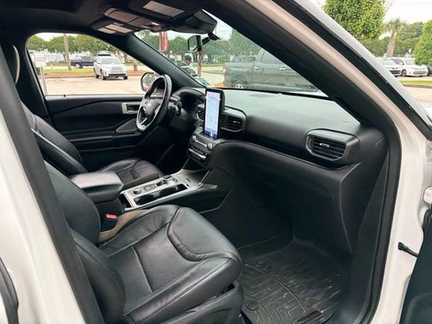 Used 2020 Ford Explorer ST w/ ST Street Pack AWD/4WD image 9