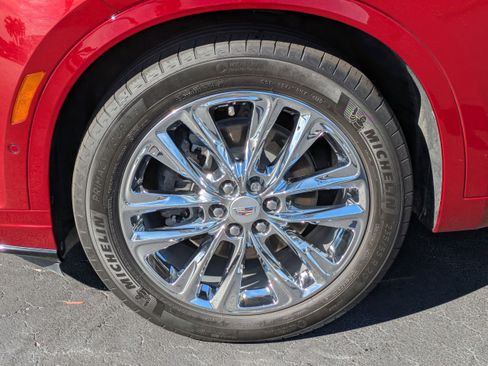 Used 2021 Cadillac XT6 Premium Luxury image 9