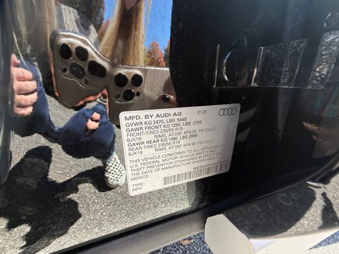 Used 2025 Audi Q5 2.0T Premium Plus w/ Premium Plus Package image 35