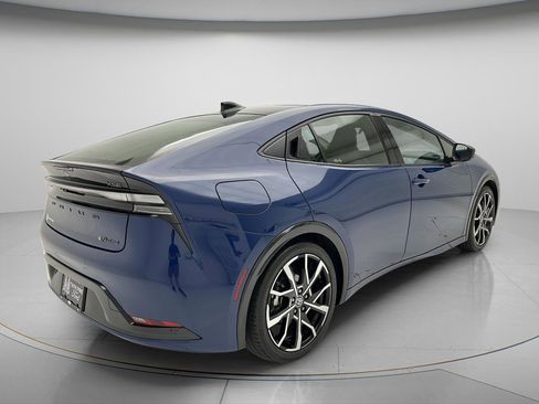 Used 2024 Toyota Prius Prime Premium w/ Advanced Technology Package FWD image 3