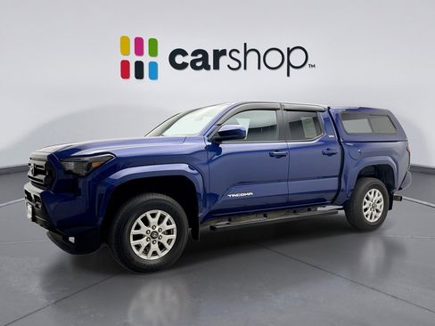 Used 2024 Toyota Tacoma SR5 AWD/4WD image 1