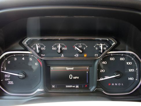 Used 2021 GMC Sierra 1500 SLT w/ SLT Convenience Package AWD/4WD image 24