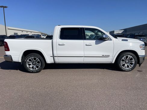 Used 2024 RAM 1500 Limited image 9