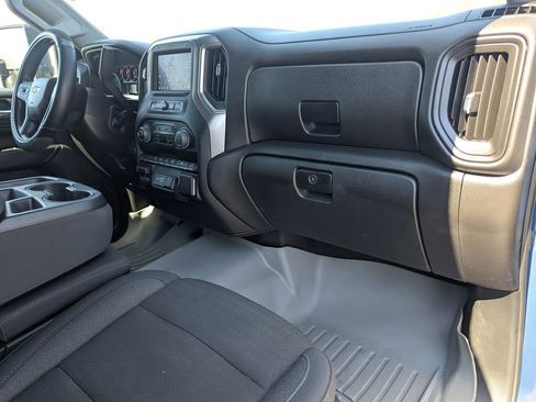 Certified 2025 Chevrolet Silverado 2500 Custom w/ Custom Value Package image 9