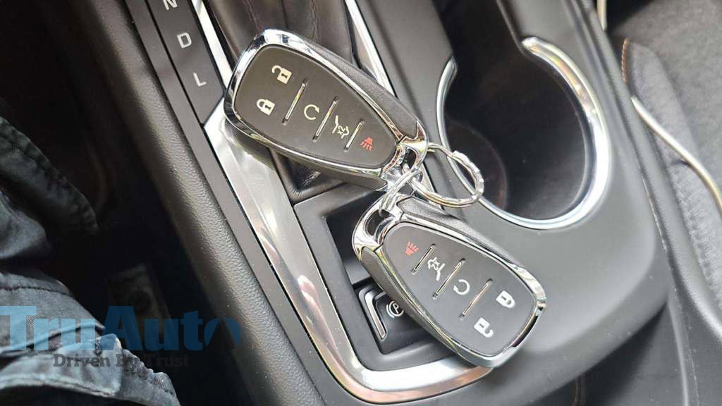Used 2023 Chevrolet Equinox LT AWD/4WD image 16