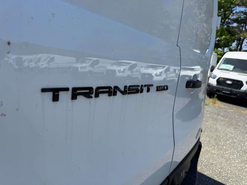 New 2026 Ford Transit 250 148 Medium Roof w/ Load Area Protection Package RWD image 31