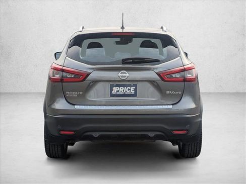 Used 2021 Nissan Rogue Sport SV w/ Technology Package image 7