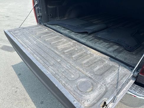 Used 2017 RAM 1500 Laramie w/ Convenience Group AWD/4WD image 23