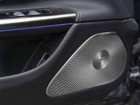 Used 2022 Mercedes-Benz SL 63 AMG SL 63 AMGﾮ w/ Driver Assistance Package image 16