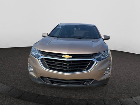 Used 2019 Chevrolet Equinox LT FWD image 2