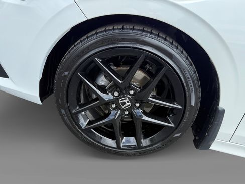 Certified 2024 Honda Civic Sport image 9