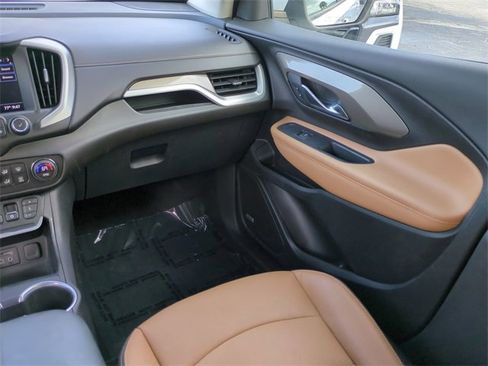 Certified 2020 GMC Terrain SLT w/ Preferred Package image 19
