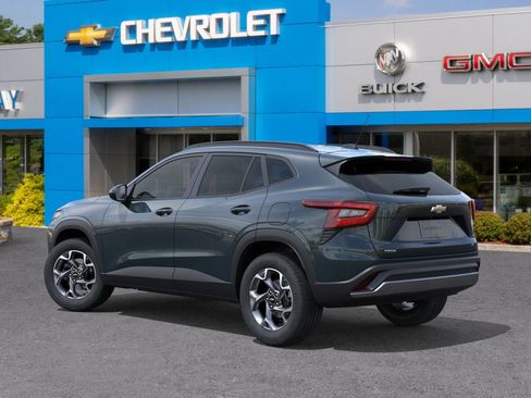 New 2026 Chevrolet Trax LT w/ Driver Confidence Package image 3