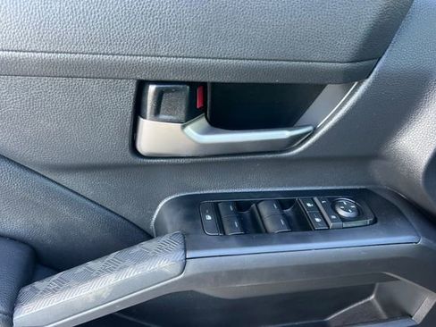 Used 2025 Toyota Tacoma TRD Sport AWD/4WD image 11