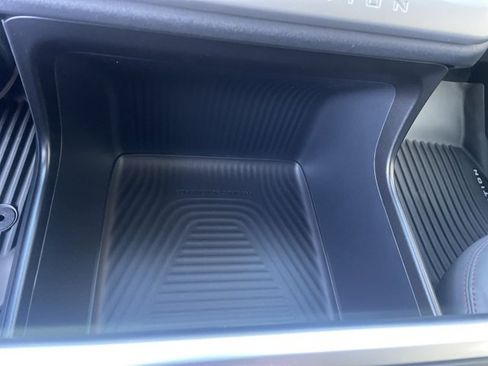 New 2025 Ford Expedition Active image 37