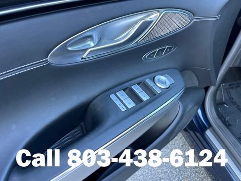 Used 2022 Genesis GV70 2.5T w/ Select Package AWD/4WD image 8