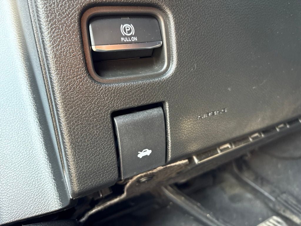 Used 2023 Jeep Grand Cherokee L Laredo AWD/4WD image 38