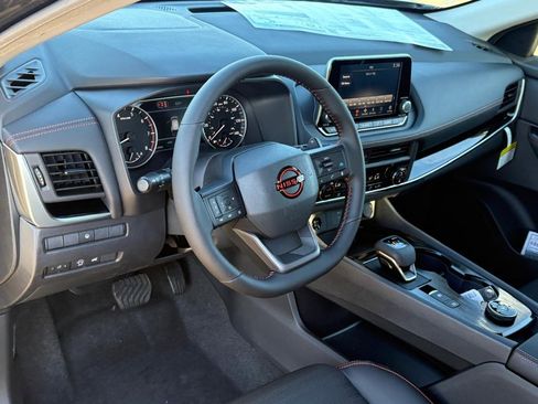 New 2026 Nissan Rogue SV image 14